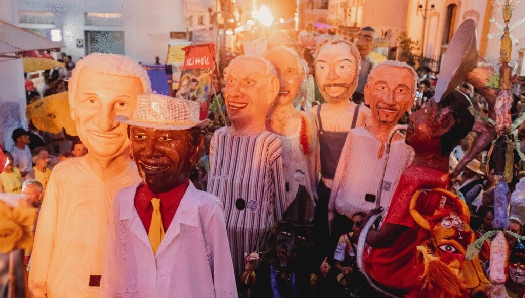 Bonecos do Berbigão do Boca